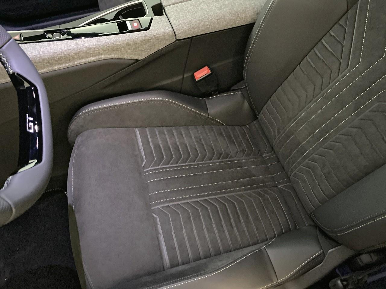 Peugeot 5008 hybrid 145 ch e-dcs6 gt — photo 9