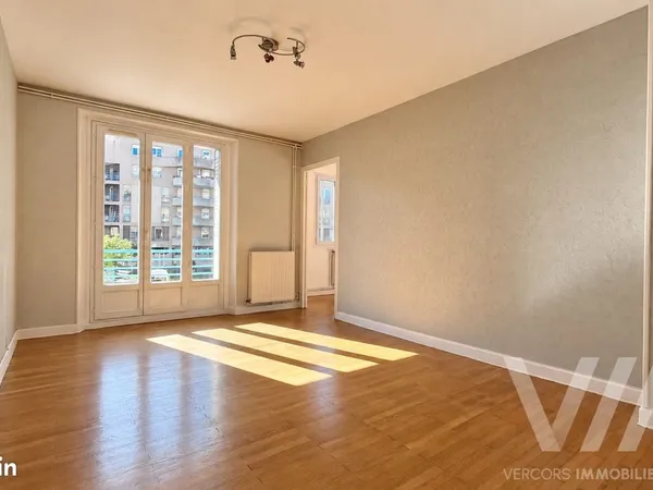 Appartement 4 pièces 77 m²
