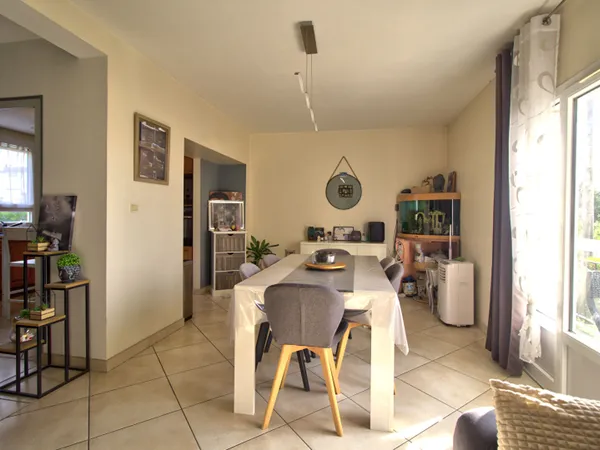 LE PASSAGE - Maison de 62m² avec 2 chambres, balcons, garage et jardin