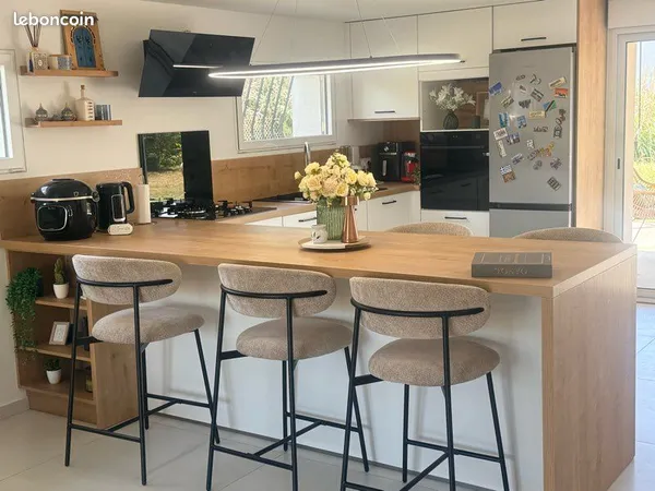 Agréable maison traditionnelle entièrement rénovée dans quartier recherche et calme