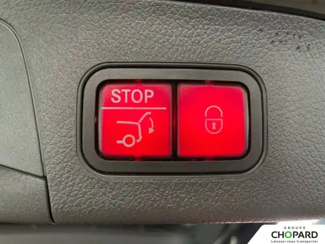 Mercedes Eqa 250+ — photo 24