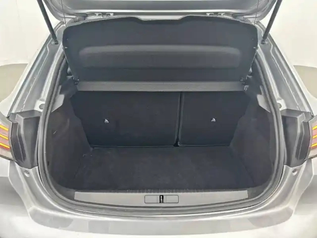 Peugeot 208 puretech 100 s&amp;s bvm6 — photo 6