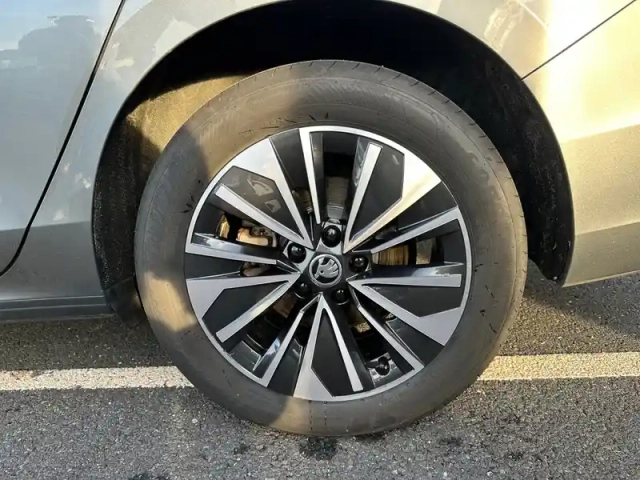 Skoda Superb combi 1.5 tsi 204 ch phev dsg6 — photo 18