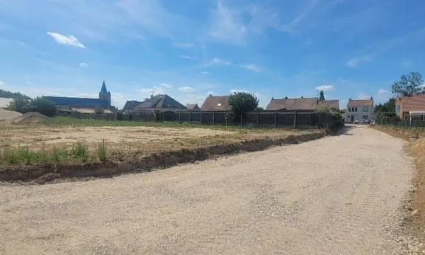 Terrain 448 m²