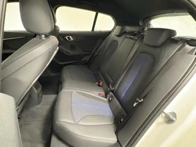 Bmw Serie 1 série 1 118i 136ch m sport — photo 10
