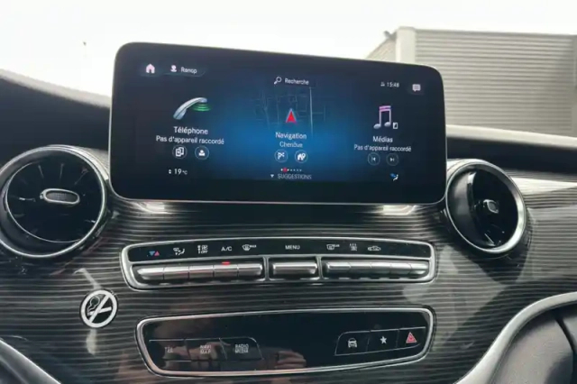 Mercedes Cla sse v extra-long 300 d 9g-tronic 4x4 — photo 45