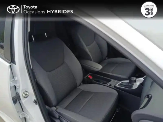 Toyota Yaris 116h design 5p my22 — photo 21