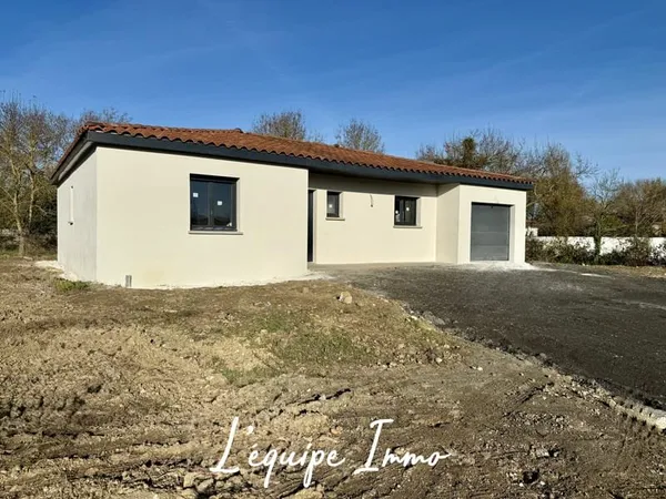 Maison T4 neuve de plain pied d'environ 105 m2 sur 1500m2