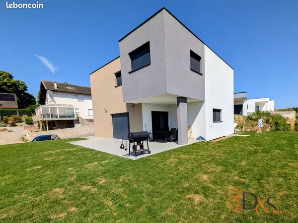 Villa 7 pièces 183 m²