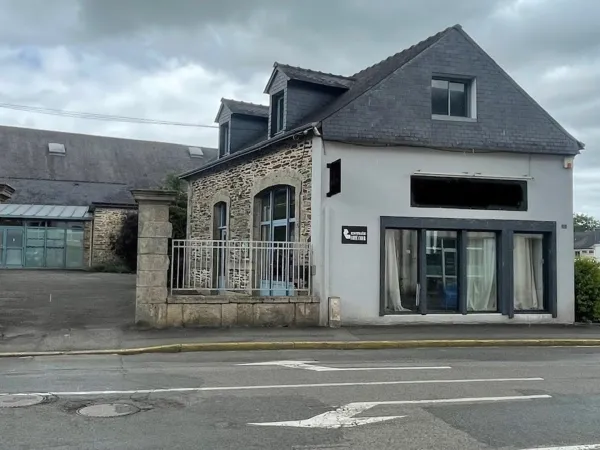 Local commercial 4 pièces 95 m²