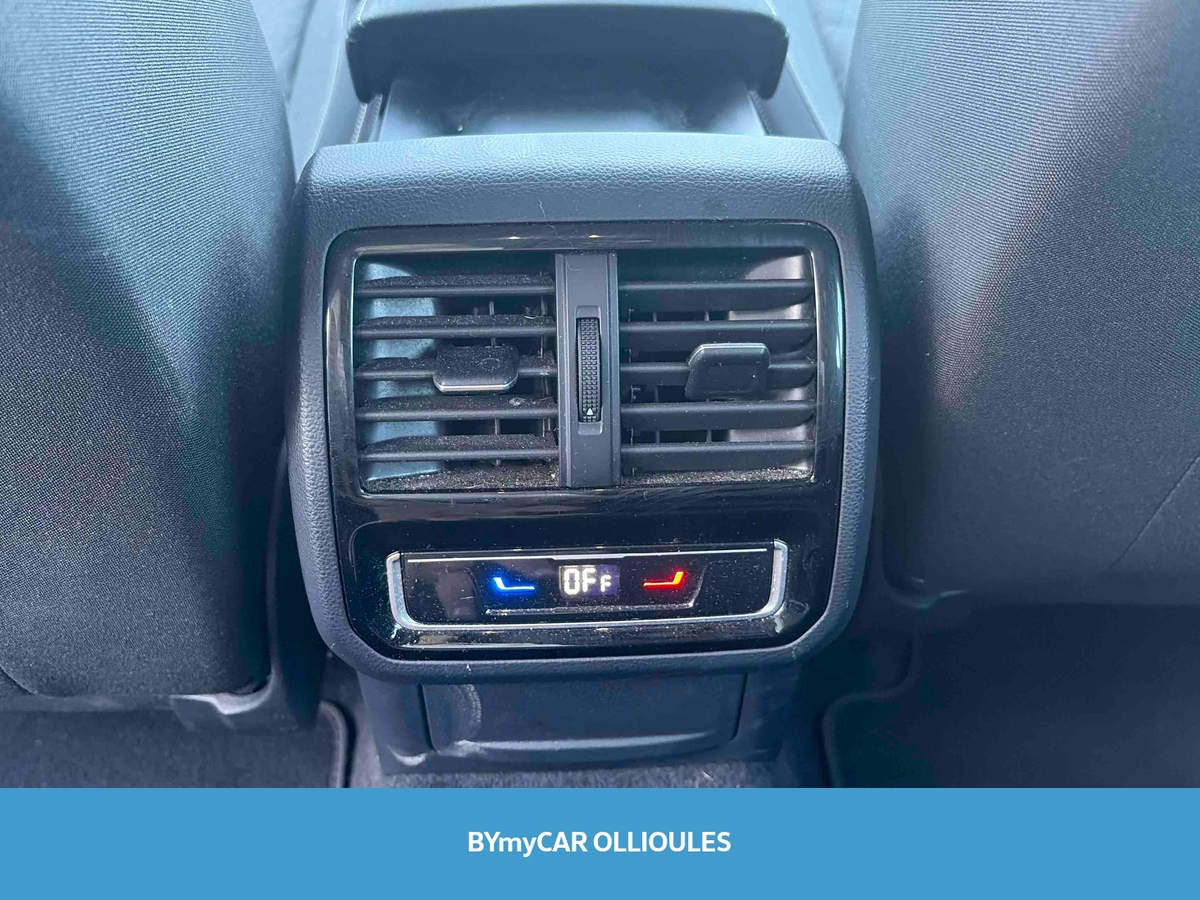 Volkswagen Passat SW 2.0 TDI EVO SCR 150 DSG7 — photo 33