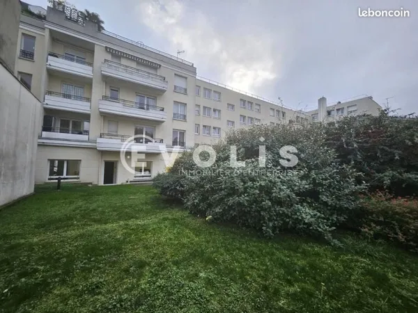 Bureaux 175 m²