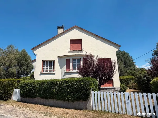 Charmante maison individuelle 200 m2 sur une parcelle de 1473 m2