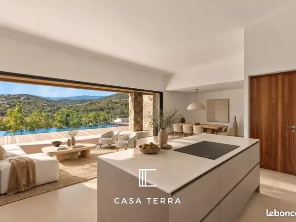 Villa 8 pièces 232 m²
