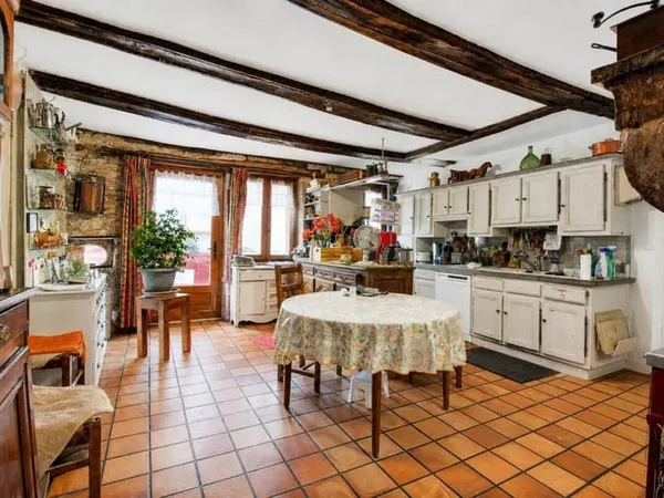Maison 7 pièces 144 m²