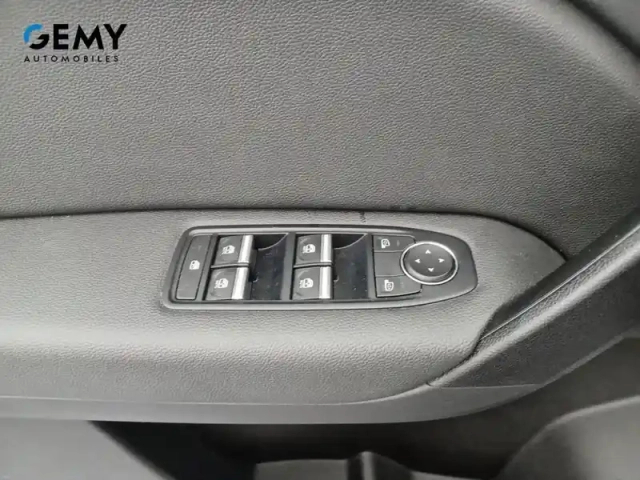 Renault Captur tce 90 — photo 32