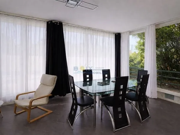Appartement 2 pièces 61 m²