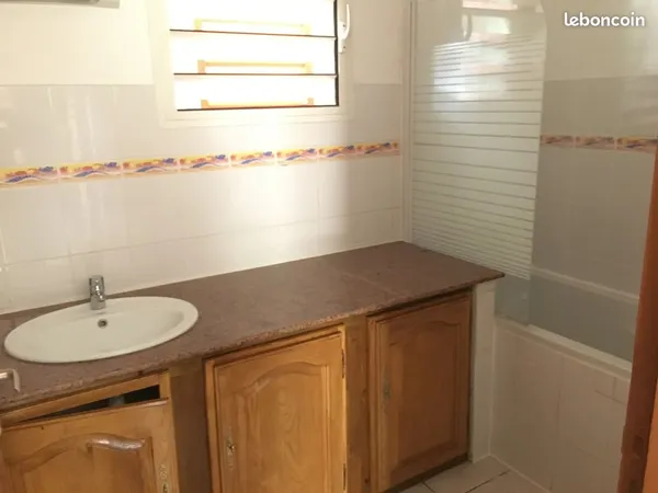 Loue Appt T4 à Domenjod