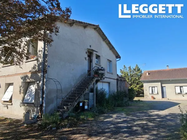 Un ensemble de biens immobiliers comprenant une maison T4 et un immeuble de 3 logements