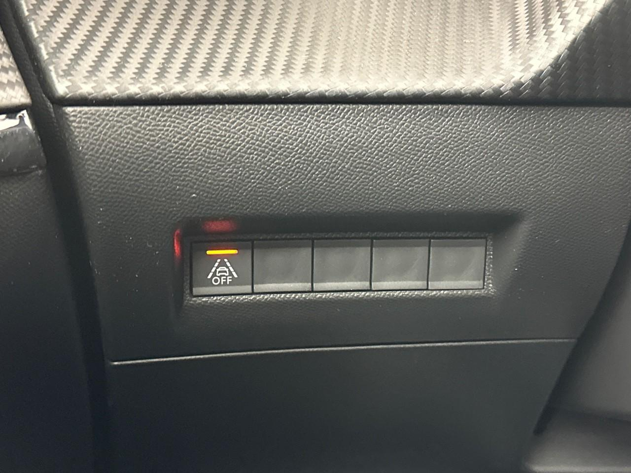 Peugeot 208 puretech 100 s&s bvm6 gt — photo 16