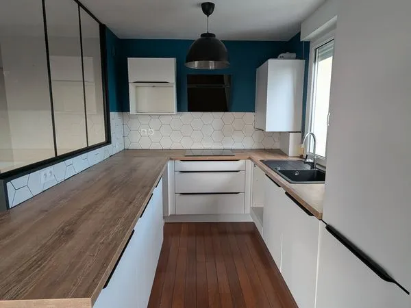 Appartement T3 meublé de 65 m² avec balcon Sud et garage - Saint-Jacques-de-la-Lande