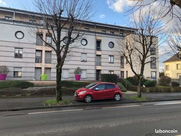 THIONVILLE Grand 2 pièces - box en sous sol