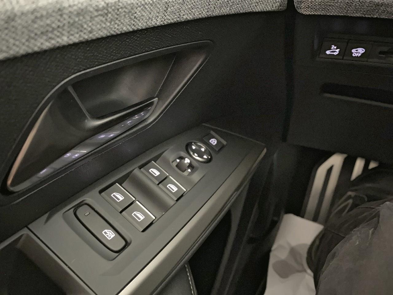 Peugeot 5008 hybrid 145 ch e-dcs6 gt — photo 20