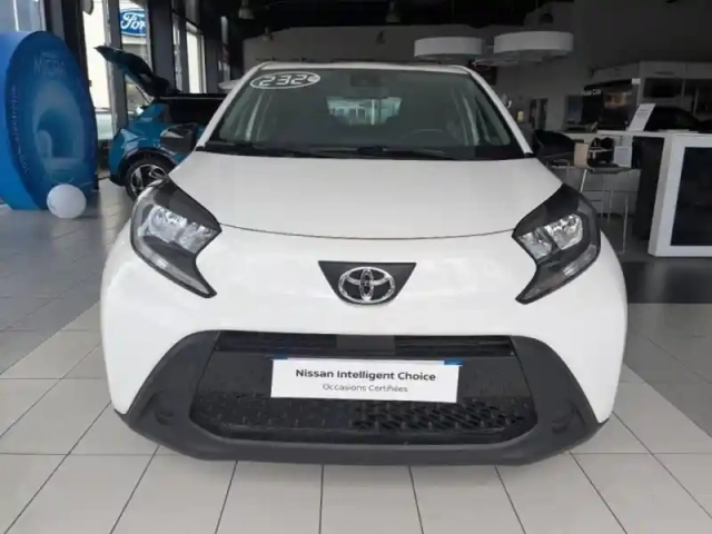 Toyota Aygo x 1.0 vvt-i 72ch dynamic s-cvt my23 — photo 5