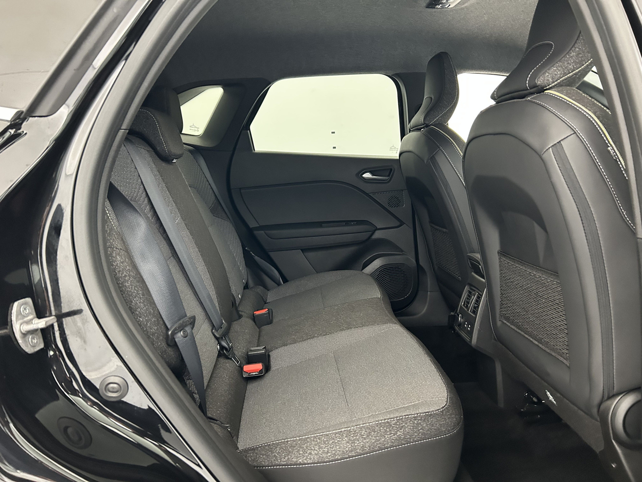 Renault Symbioz — photo 16