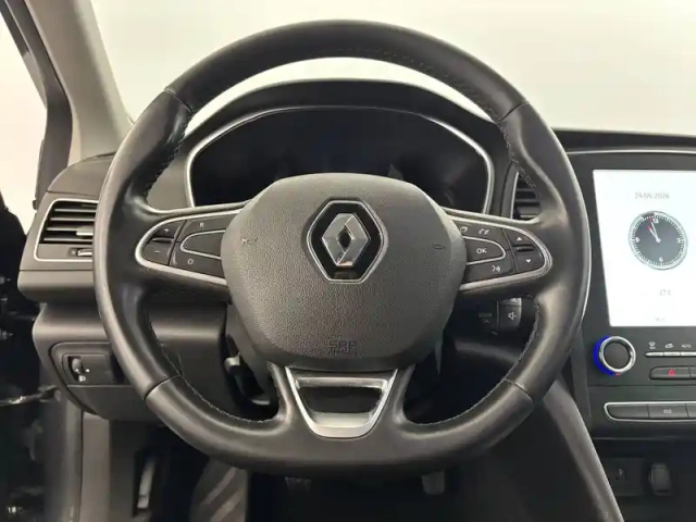 Renault Megane mégane iv berline tce 140 energy — photo 24