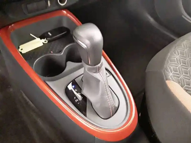 Toyota Aygo X 1.0 vvt-i 72 s-cvt — photo 39