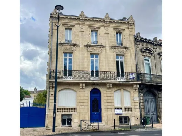 Bureaux 86 m²
