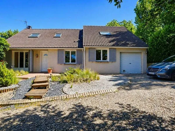 Maison 8 pièces 168 m²