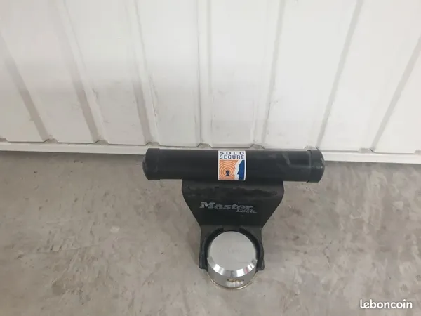 Loue garage de 28 m² en sous-sol dans une copropriété