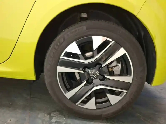 Peugeot 208 100 s&amp;s bvm6 — photo 11
