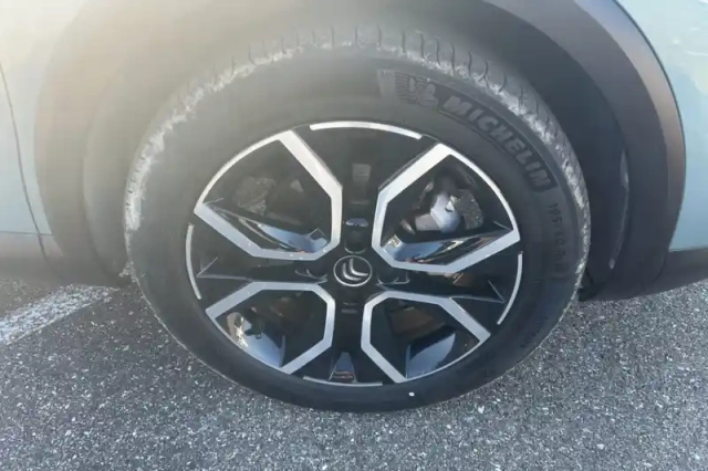 Citroën C4 e- 136 ch automatique — photo 6