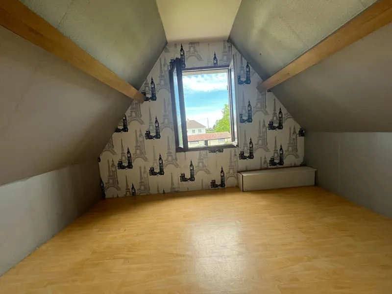 Photo 9