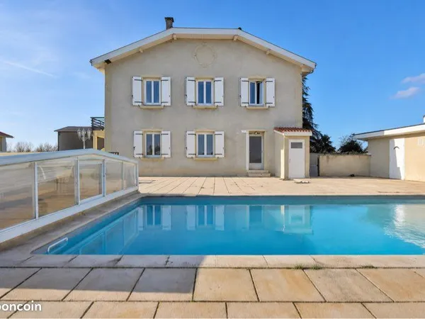 Domaine d'exception - 23,35 hectares - maison, piscine, hangar 430 m² et dépendances