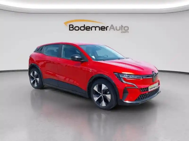 Renault Megane e-tech ev60 220 ch super charge — photo 7