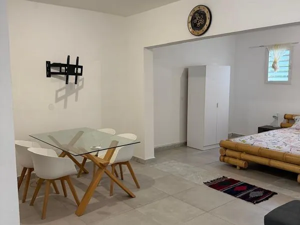 Appartement t1 meuble petit-bourg (eau+edf inclus)