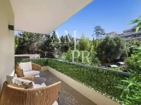 Cannes - Basse Californie | Élégant 3 pièces rénové à 5 minutes de la Croisette