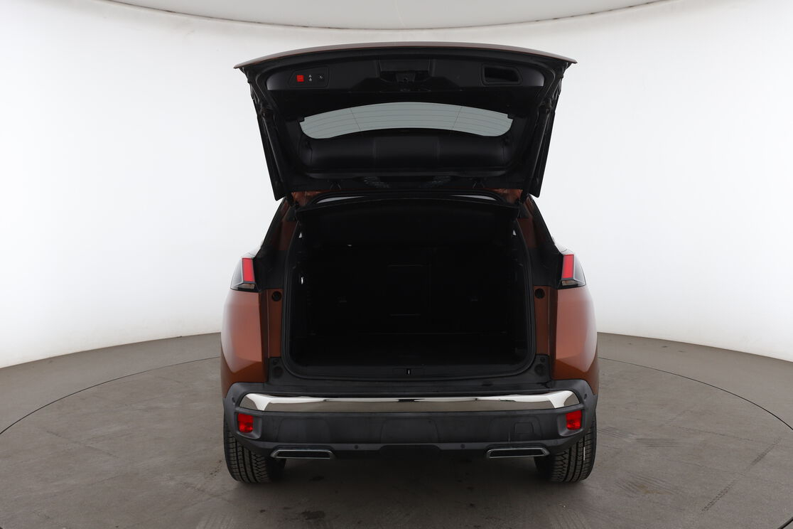 Peugeot 3008 1.2 PureTech Allure EAT6 — photo 15