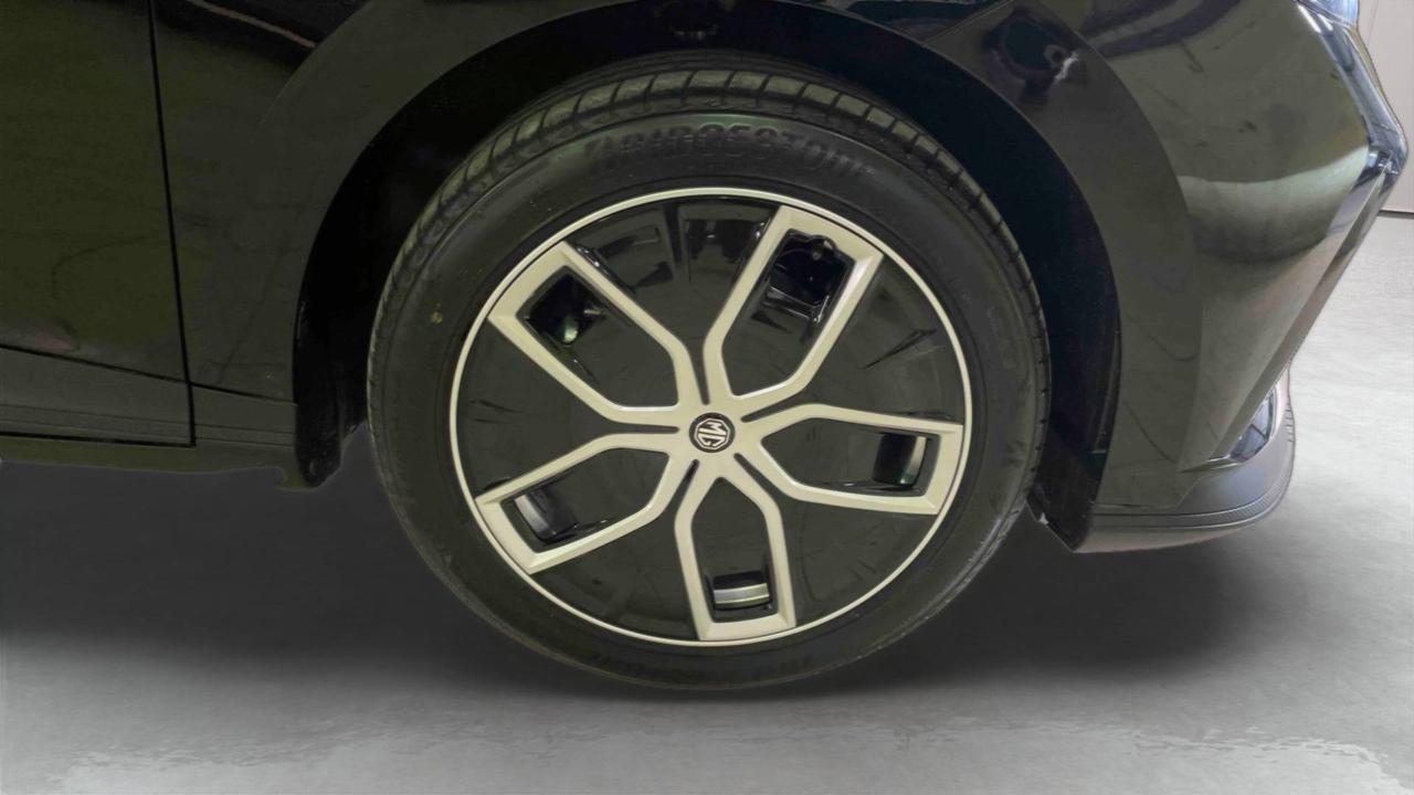 MG4 Electric 64kWh - 150 kW 2WD — photo 11
