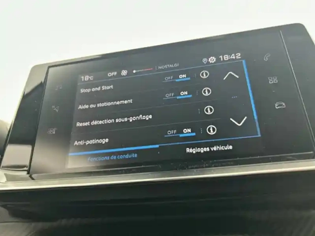 Peugeot 208 puretech 100 s&amp;s bvm6 — photo 27