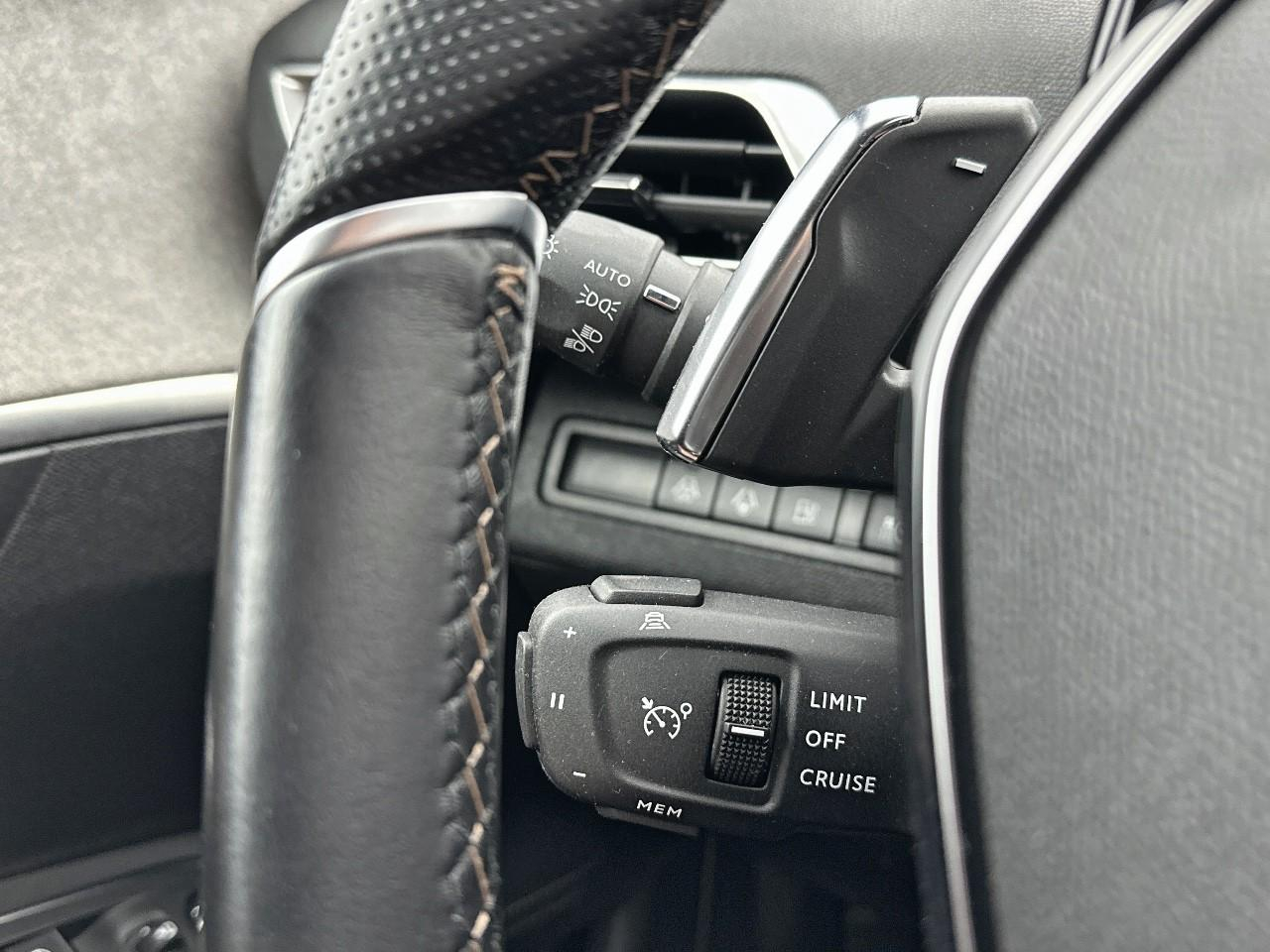 Peugeot 3008 hybrid 225 e-eat8 gt — photo 17