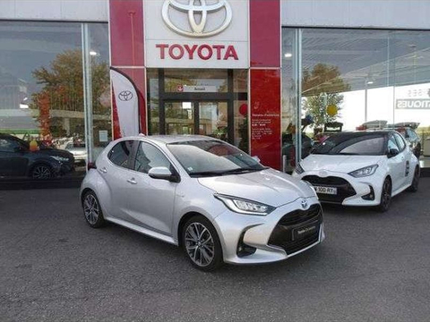Toyota YARIS Toyota Yaris 116h Iconic 5p