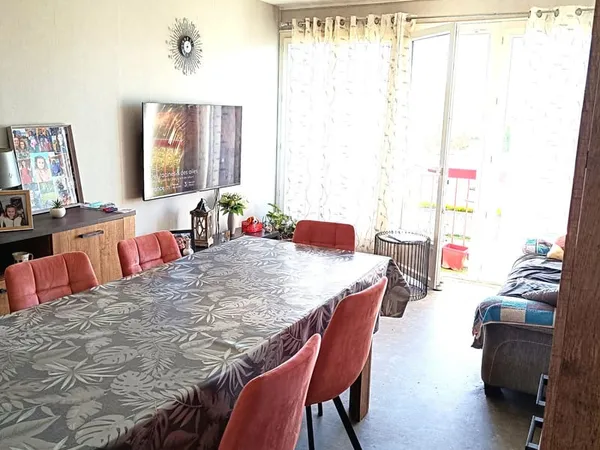 AUTUN - 58.000 euros