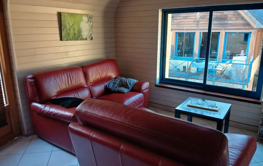 Photo 2