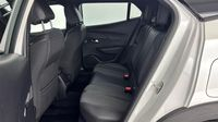 Peugeot 2008 1.5 BlueHDi 130ch S&S Allure EAT8 — photo 13