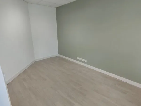 À LOUER - BUREAUX 54 m² - SAINT-MALO - PARC D'ACTIVITÉS LES ALIZÉS